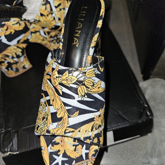 Women's Wedge - Picture 3 of 3